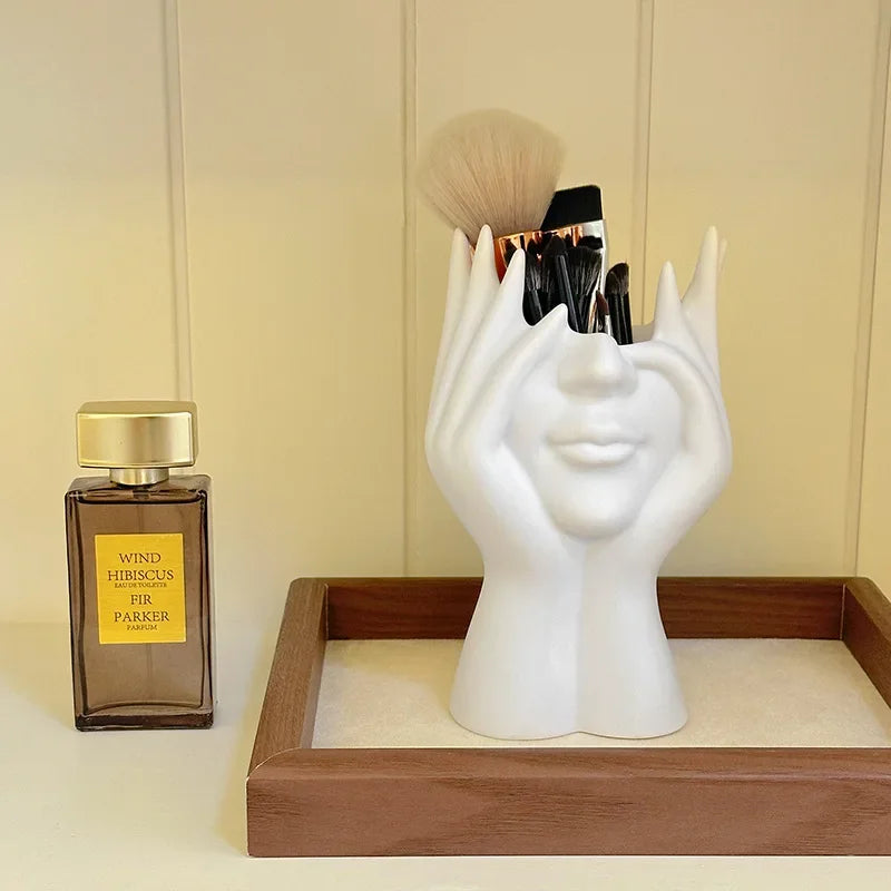 1PC Vinyl Figure Storage Holders Creative Human Body Art Styling Office Organizers Multifunctional Makeup Brush Holder