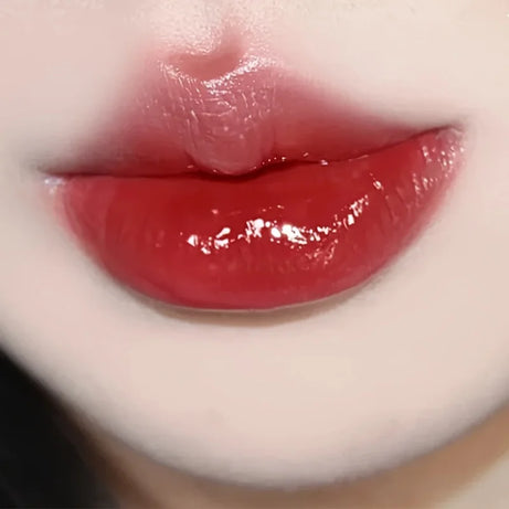 1 pcs Long-Lasting Waterproof Lipstick, Glossy Mirror Finish, Non-Stick Matte Nude Shades for Plumper Lips