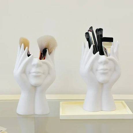1PC Vinyl Figure Storage Holders Creative Human Body Art Styling Office Organizers Multifunctional Makeup Brush Holder